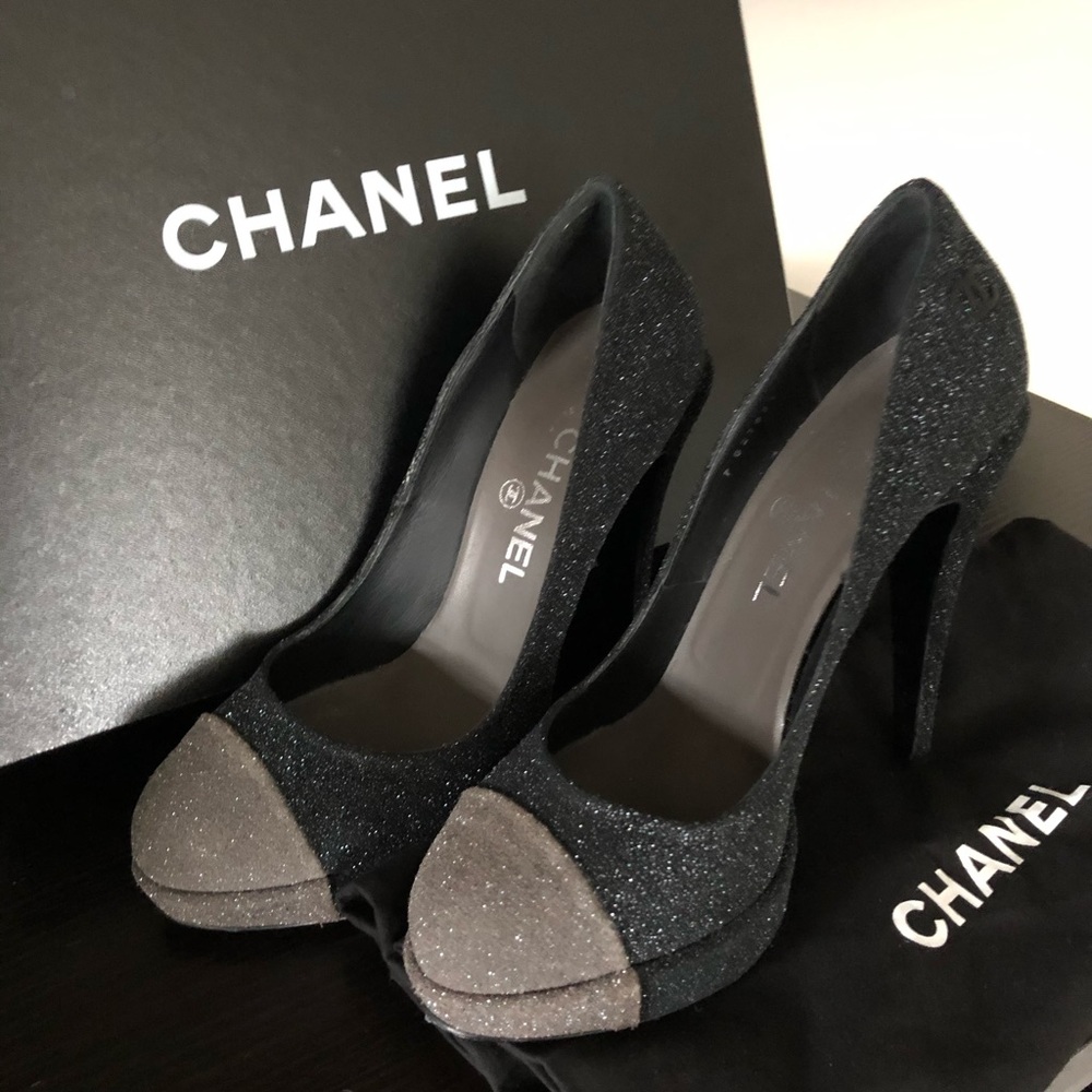 Chanel pumps